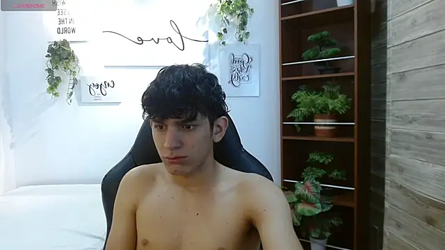 Snapshot of billy_wild chatting on April 2026 11:56:01 AM billy wild online show from April 2026 11:56:01 AM