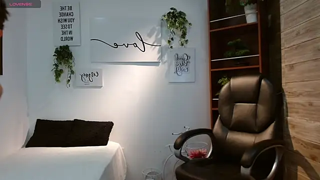 Snapshot of billy_wild chatting on April 2026 12:31:01 PM billy wild online show from April 2026 12:31:01 PM