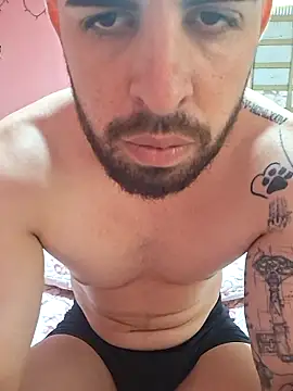 Snapshot of leoxxxgato chatting on April 2026 04:23:01 PM leoxxxgato online show from April 2026 04:23:01 PM