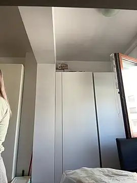 SweetLilTrouble online show from April 2026 09:43:01 AM