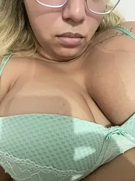 Snapshot of gabyzinha2030 chatting on July 2026 10:34:02 PM gabyzinha2030 online show from July 2026 10:34:02 PM
