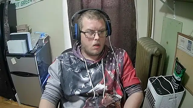 andrewjohn37 online show from April 2026 04:15:02 PM