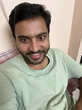 Sweetloverr28 online show from April 2026 06:47:02 PM