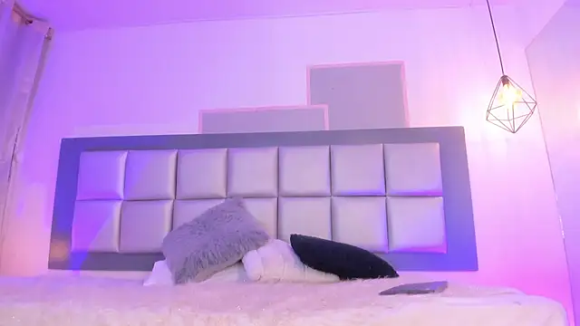 Maddie Ray online show from July 2026 11:59:01 AM