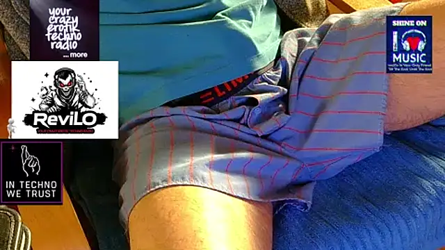 OllyFummler online show from April 2026 06:14:01 AM