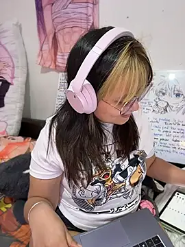 Snapshot of ZoeyDoll_ chatting on May 2026 02:53:02 AM ZoeyDoll online show from May 2026 02:53:02 AM