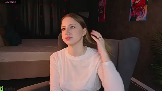 April Jackson online show from April 2026 01:05:02 AM