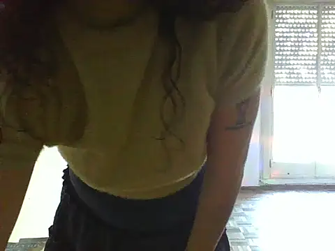 luly mariposa online show from April 2026 03:02:01 PM