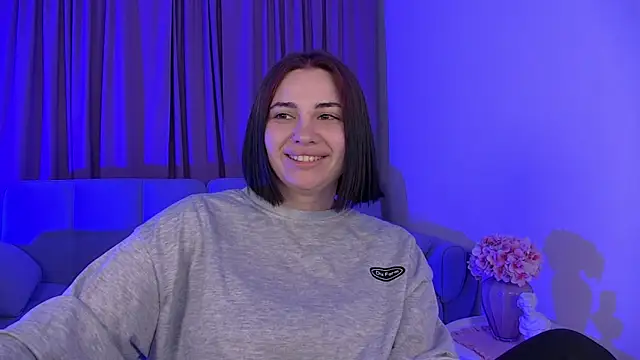 AdrianaToress online show from June 2026 07:16:02 PM