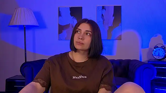 AdrianaToress online show from June 2026 06:08:02 PM