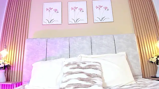 Snapshot of cherlyn_1 chatting on April 2026 01:15:01 PM cherlyn 1 online show from April 2026 01:15:01 PM