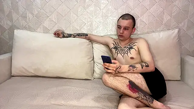 Snapshot of CharmSexyCouple chatting on April 2026 09:40:02 AM CharmSexyCouple online show from April 2026 09:40:02 AM