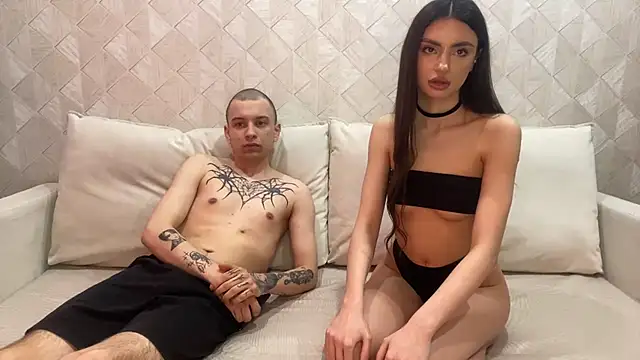 Snapshot of CharmSexyCouple chatting on May 2026 10:10:01 AM CharmSexyCouple online show from May 2026 10:10:01 AM