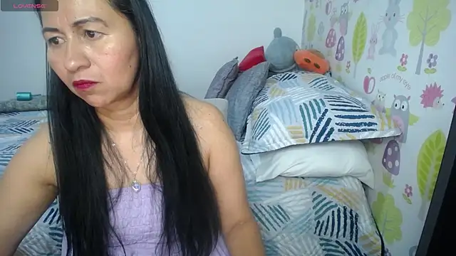 Tyna b online show from June 2026 03:03:02 PM
