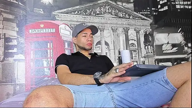Snapshot of Daniel_huge22 chatting on April 2026 01:38:02 PM Daniel huge22 online show from April 2026 01:38:02 PM