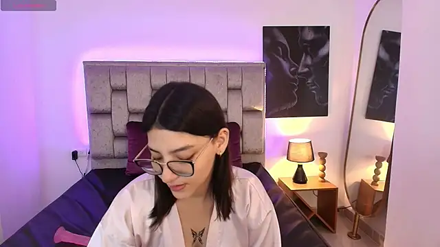 Snapshot of candy_tina chatting on April 2026 02:09:02 PM candy tina online show from April 2026 02:09:02 PM