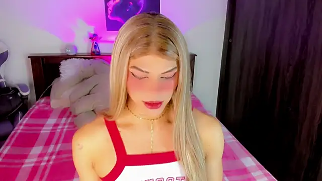 SofiaWinx 15 online show from April 2026 07:19:01 PM