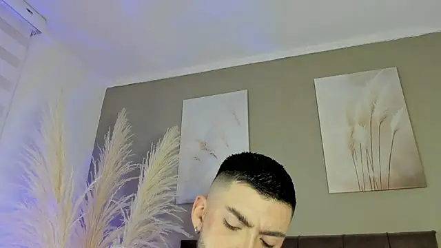 Snapshot of Alexander_Diazz chatting on June 2026 01:57:02 PM Alexander Diazz online show from June 2026 01:57:02 PM