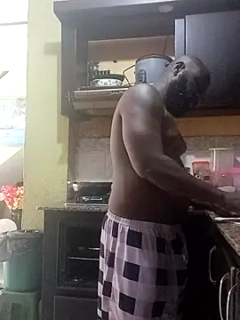 Snapshot of Salchichon18 chatting on April 2026 04:01:01 PM Salchichon18 online show from April 2026 04:01:01 PM