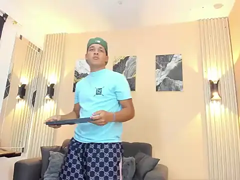 davisito 26 online show from April 2026 09:48:01 PM