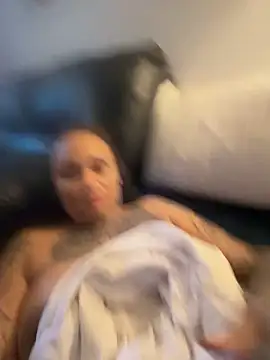 Snapshot of HbkOrLuvMe chatting on April 2026 09:58:02 AM HbkOrLuvMe online show from April 2026 09:58:02 AM