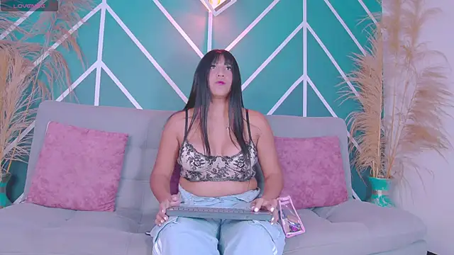 Grace Walkerr online show from April 2026 01:55:02 PM