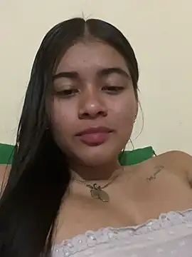 Snapshot of Kloe_zaf chatting on May 2026 07:37:01 AM Kloe zaf online show from May 2026 07:37:01 AM