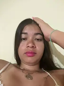Snapshot of Kloe_zaf chatting on May 2026 06:21:02 AM Kloe zaf online show from May 2026 06:21:02 AM