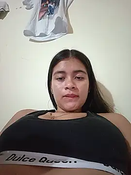 Snapshot of Kloe_zaf chatting on June 2026 05:23:01 AM Kloe zaf online show from June 2026 05:23:01 AM