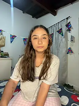 Naii-yu online show from April 2026 05:43:02 AM