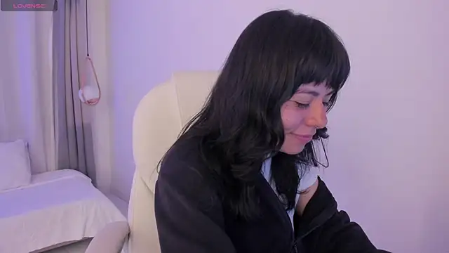 Snapshot of ghostmila chatting on July 2026 01:12:01 AM ghostmila online show from July 2026 01:12:01 AM