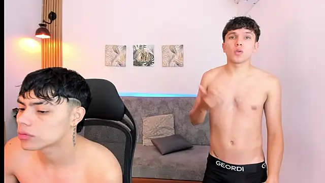 Seductive BoysW online show from April 2026 09:09:02 PM