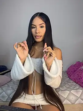 Snapshot of pocahontasbaby_ chatting on May 2026 01:45:01 AM pocahontasbaby online show from May 2026 01:45:01 AM