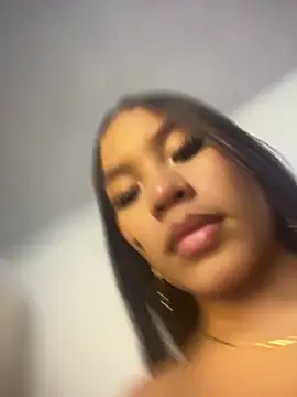 Snapshot of pocahontasbaby_ chatting on May 2026 04:41:01 AM pocahontasbaby online show from May 2026 04:41:01 AM