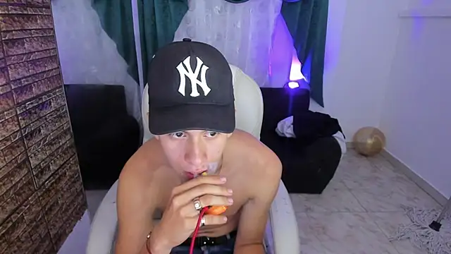 Snapshot of Jereth_Boy chatting on May 2026 08:05:02 PM Jereth Boy online show from May 2026 08:05:02 PM