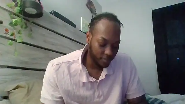 Snapshot of zdaddymm chatting on April 2026 11:21:03 PM zdaddymm online show from April 2026 11:21:03 PM