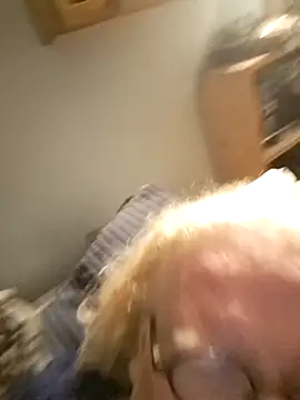 Snapshot of ChrisMtl83 chatting on April 2026 04:45:02 AM ChrisMtl83 online show from April 2026 04:45:02 AM