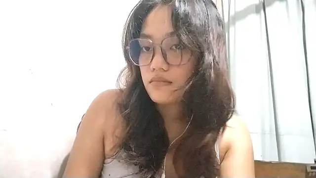 Snapshot of OliviaCarchi chatting on April 2026 10:18:01 AM OliviaCarchi online show from April 2026 10:18:01 AM