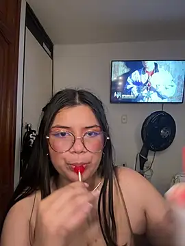 foxy gigi online show from April 2026 06:41:01 AM