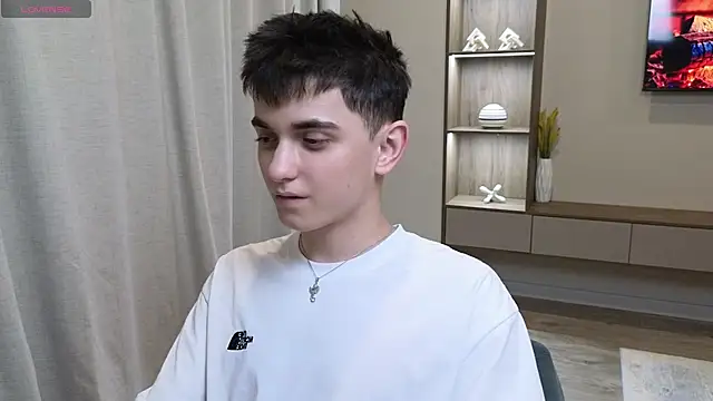 alexander 18 xxl online show from July 2026 12:47:01 PM