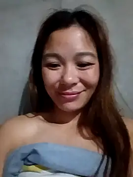 Snapshot of mia0033 chatting on May 2026 10:48:02 PM mia0033 online show from May 2026 10:48:02 PM