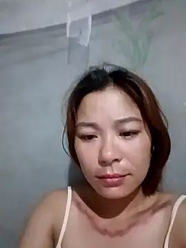 Snapshot of mia0033 chatting on May 2026 10:06:01 PM mia0033 online show from May 2026 10:06:01 PM