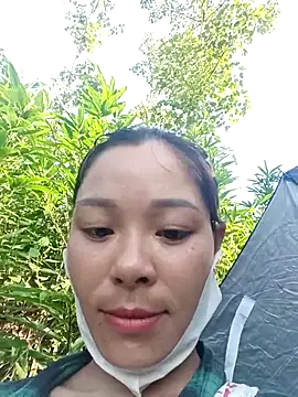Snapshot of mia0033 chatting on May 2026 10:22:01 AM mia0033 online show from May 2026 10:22:01 AM