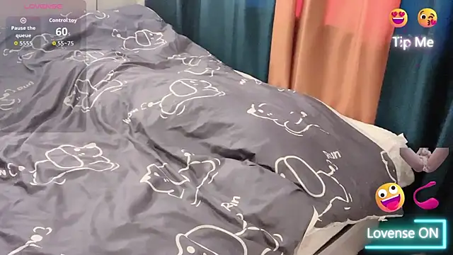 Snapshot of zhnly chatting on April 2026 04:06:02 AM zhnly online show from April 2026 04:06:02 AM