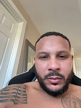 letsgetit30 online show from April 2026 02:39:01 PM