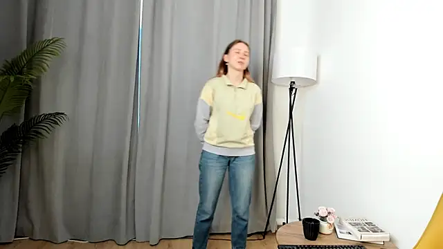 RenettaKrissie online show from April 2026 10:42:01 AM