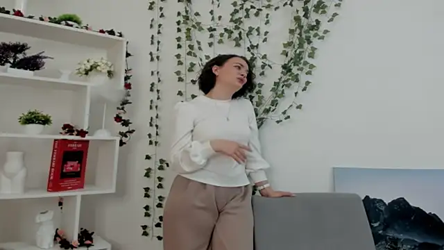 GraceFoderaro online show from April 2026 06:19:01 AM