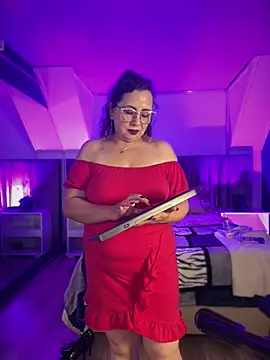 Snapshot of Jenifer_cruz chatting on April 2026 07:45:01 AM Jenifer cruz online show from April 2026 07:45:01 AM