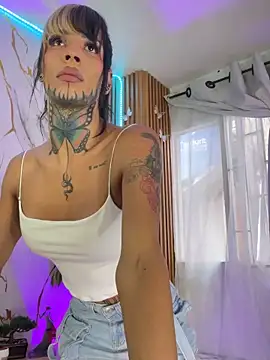 Snapshot of Dafne_kee chatting on June 2026 04:51:02 PM Dafne kee online show from June 2026 04:51:02 PM