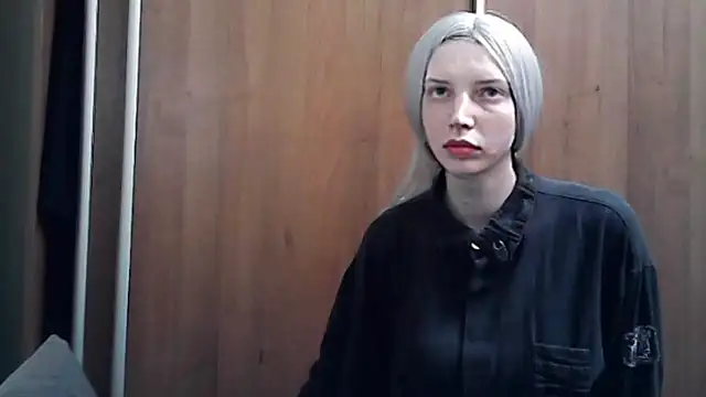 Snapshot of Crimson_Lady chatting on May 2026 05:30:02 PM Crimson Lady online show from May 2026 05:30:02 PM
